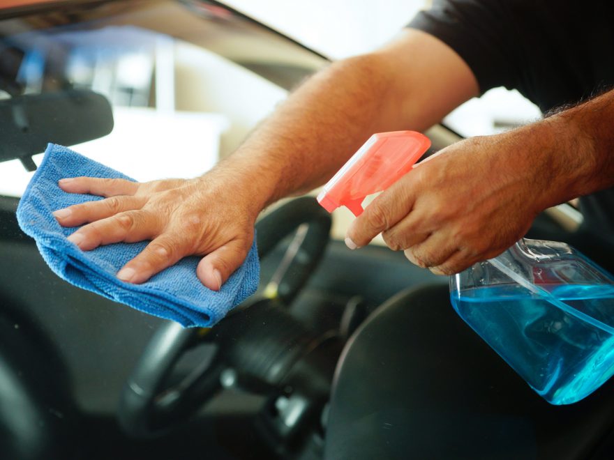 how to clean car windows